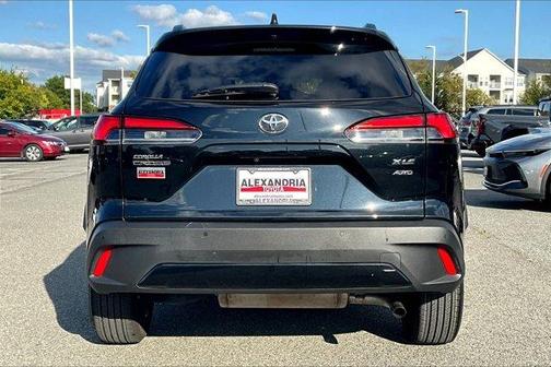 2024 Toyota Corolla Cross XLE