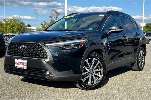 2024 Toyota Corolla Cross XLE