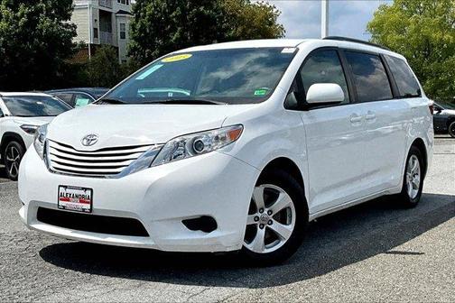 2015 Toyota Sienna LE