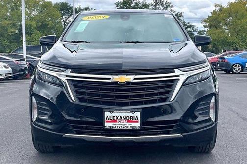 Mosaic Black Metallic 2023 Chevrolet Equinox 2LT
