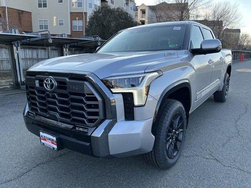 2025 Toyota Tundra Hybrid Platinum