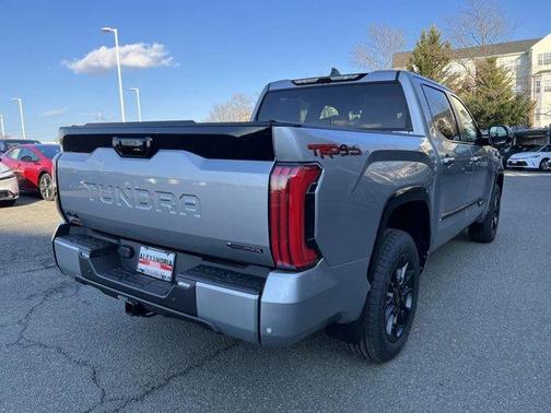 2025 Toyota Tundra Hybrid Platinum