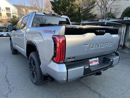 2025 Toyota Tundra Hybrid Platinum