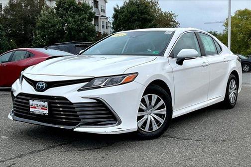 2024 Toyota Camry Hybrid LE