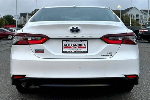 2024 Toyota Camry Hybrid LE
