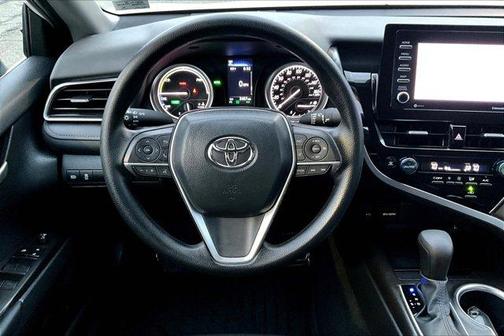 2024 Toyota Camry Hybrid LE