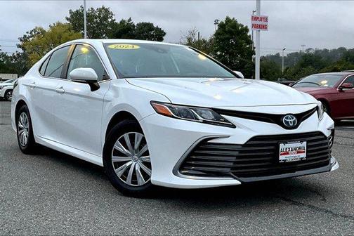 2024 Toyota Camry Hybrid LE
