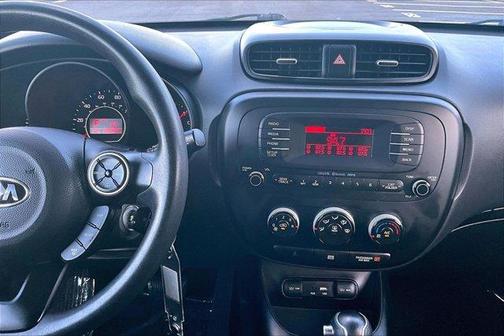 Titanium Gray 2016 Kia Soul Base