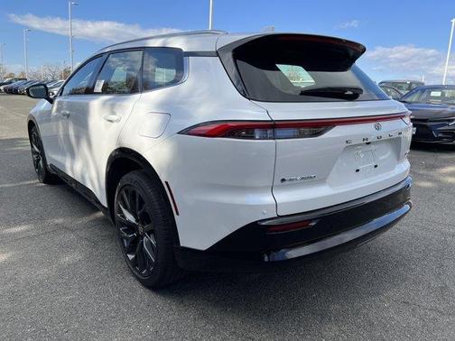 2025 Toyota Crown Signia Limited