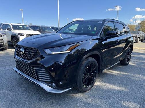 2026 Toyota Highlander XSE