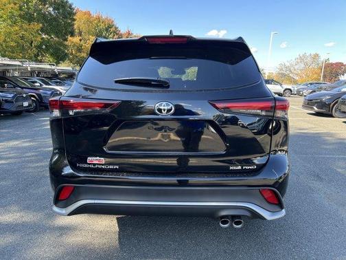 2026 Toyota Highlander XSE