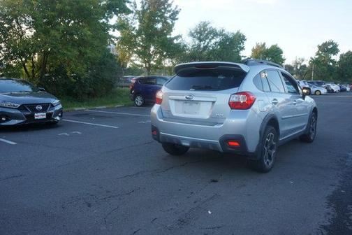 Ice Silver Metallic 2014 Subaru XV Crosstrek 2.0i Limited