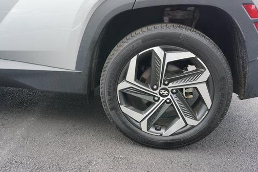 Shimmering Silver 2023 Hyundai TUCSON SEL