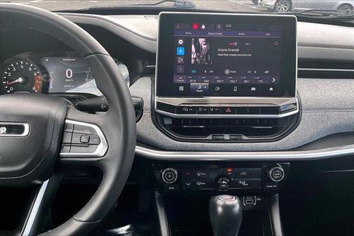 Diamond Black 2023 Jeep Compass Latitude