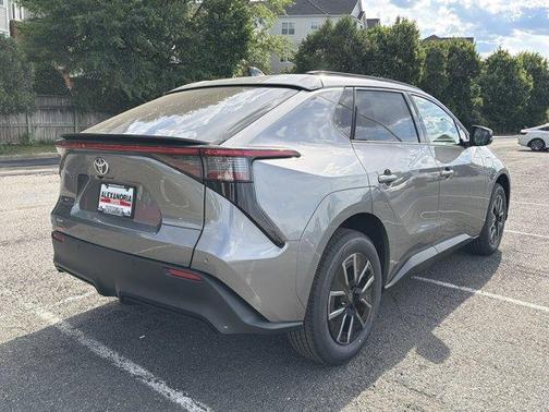 Metal 2026 Toyota bZ XLE PLUS
