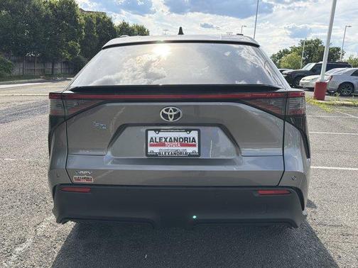 Metal 2026 Toyota bZ XLE PLUS
