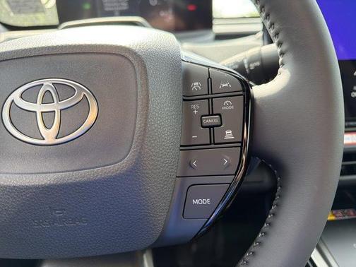 Metal 2026 Toyota bZ XLE PLUS