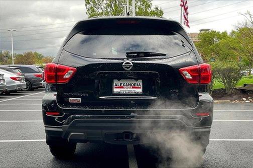 2020 Nissan Pathfinder SV