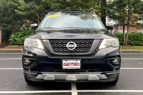 2020 Nissan Pathfinder SV