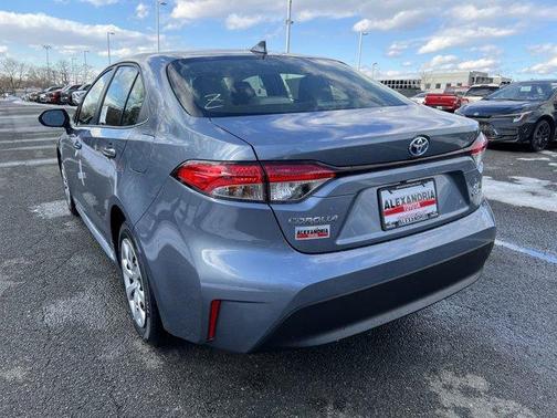 2025 Toyota Corolla Hybrid LE