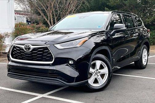2022 Toyota Highlander LE