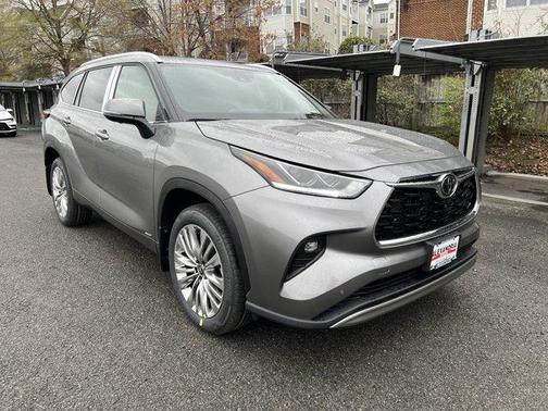 2026 Toyota Highlander Hybrid Platinum