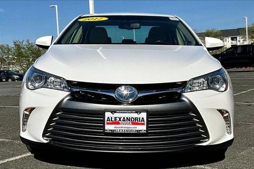 2017 Toyota Camry Hybrid XLE