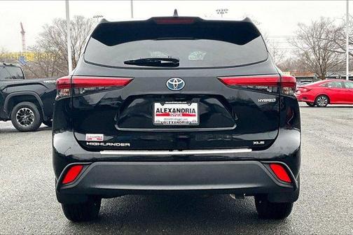 2021 Toyota Highlander Hybrid XLE