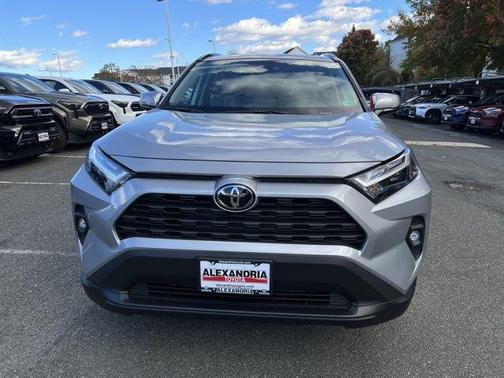 2025 Toyota RAV4 XLE Premium
