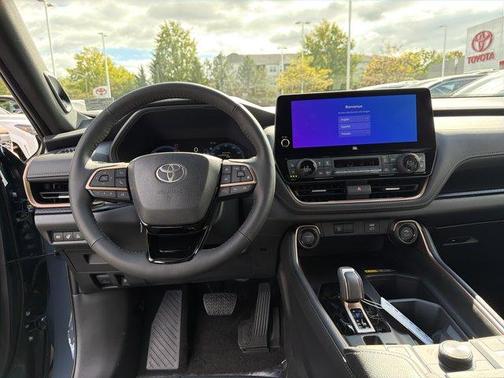 Storm 2026 Toyota Grand Highlander Hybrid MAX Platinum