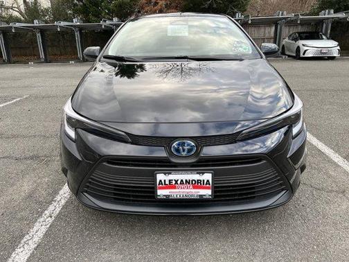 2025 Toyota Corolla Hybrid LE