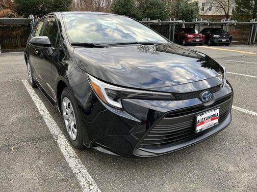 2025 Toyota Corolla Hybrid LE