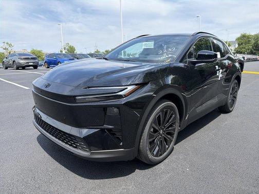 Midnight Black Metallic 2026 Toyota C-HR XSE