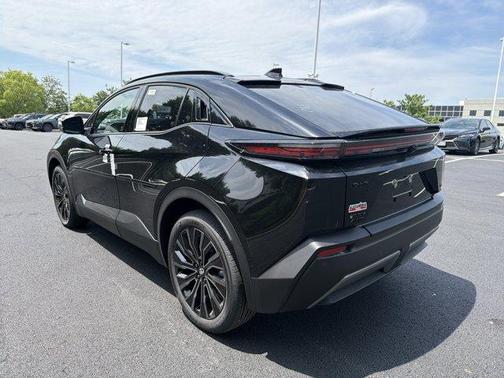 Midnight Black Metallic 2026 Toyota C-HR XSE