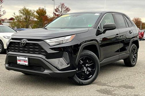 2023 Toyota RAV4 LE
