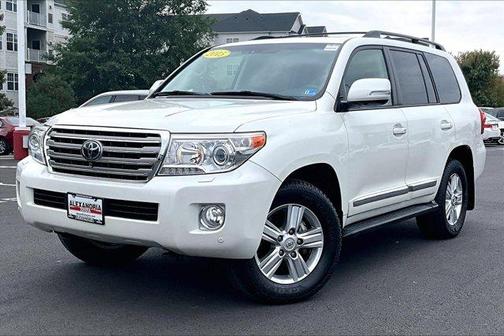 2015 Toyota Land Cruiser V8