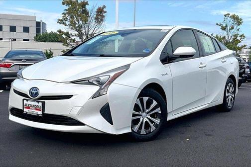 2016 Toyota Prius Three