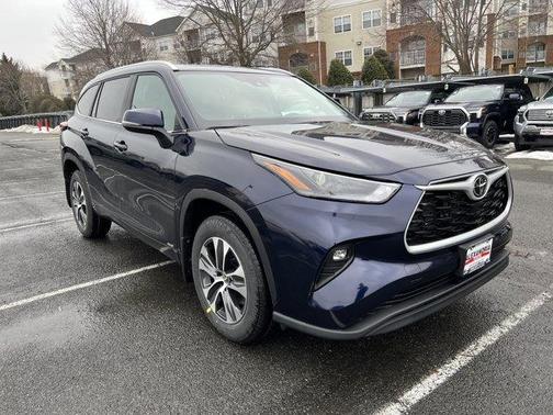 2026 Toyota Highlander Hybrid XLE