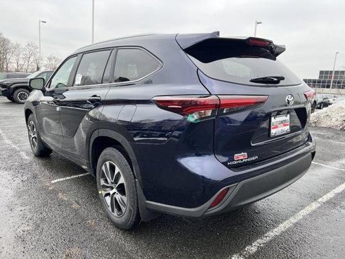 2026 Toyota Highlander Hybrid XLE