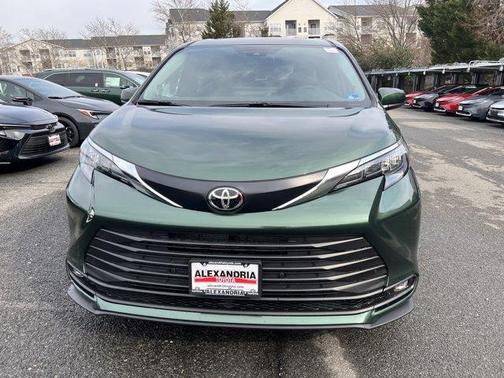 2026 Toyota Sienna XLE