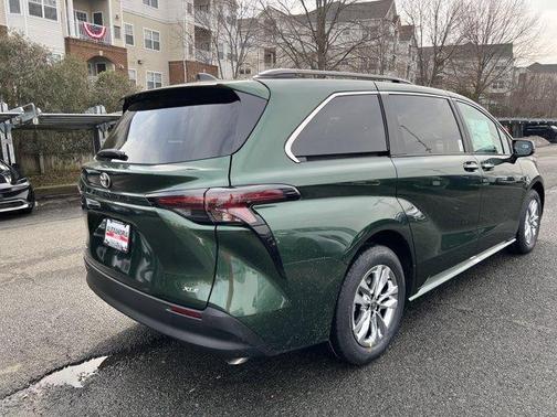 2026 Toyota Sienna XLE
