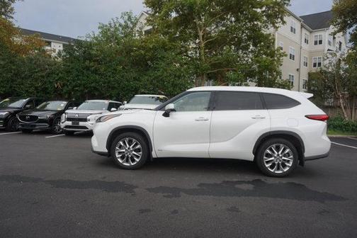 2023 Toyota Highlander Hybrid Limited