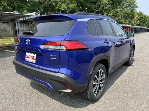 2025 Toyota Corolla Cross XLE