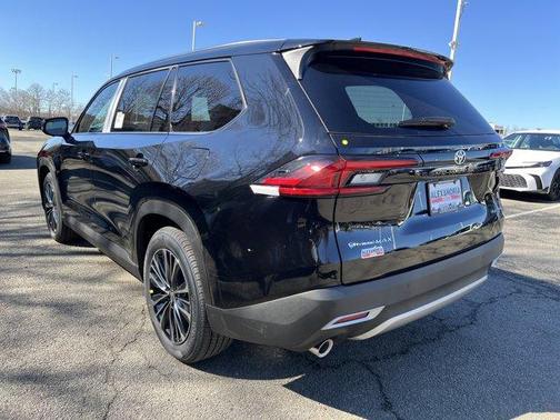 2026 Toyota Grand Highlander Hybrid MAX Platinum