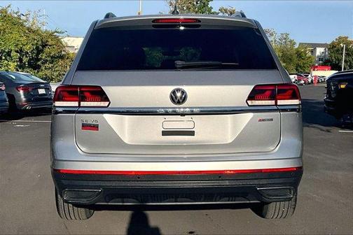 Pyrite Silver Metallic 2021 Volkswagen Atlas 3.6 V6 SE w/ Technology