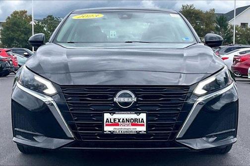 Black 2023 Nissan Altima 2.5 SV