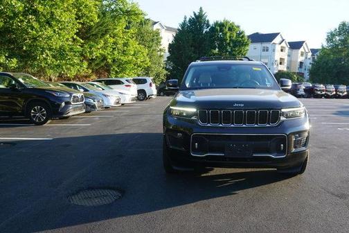 Diamond Black 2023 Jeep Grand Cherokee L Overland