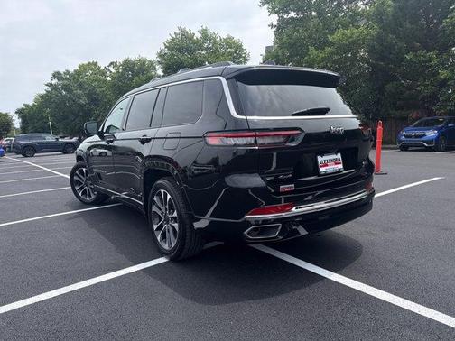 Diamond Black 2023 Jeep Grand Cherokee L Overland