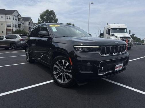 Diamond Black 2023 Jeep Grand Cherokee L Overland