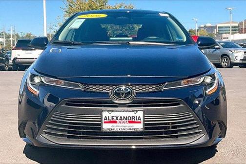 08X8 2026 Toyota Corolla LE